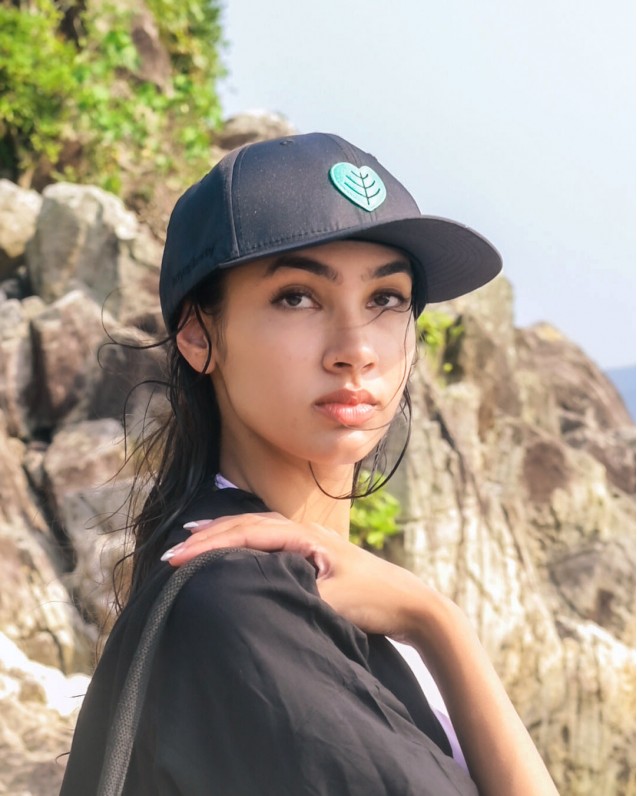 Cap in recycled polyester 