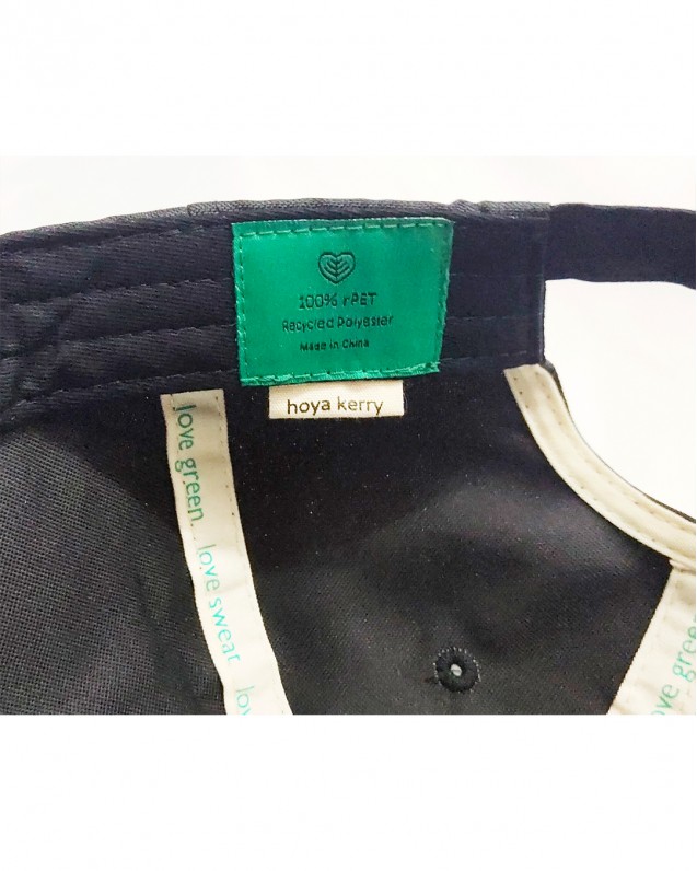 Cap in recycled polyester 