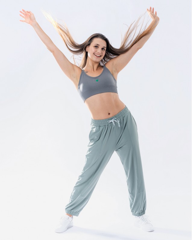 Debra light-impact bra